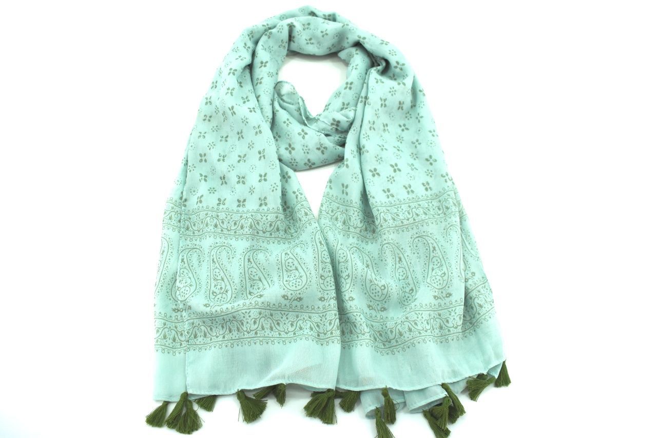 Moderní  šátek s třásněmi - světle zelená