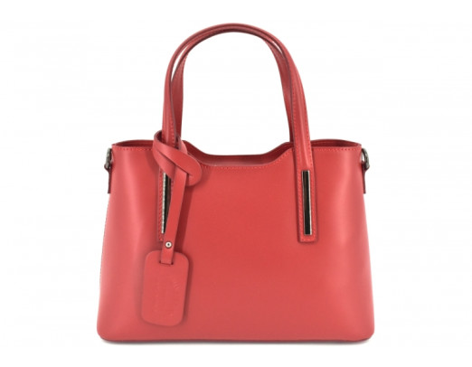 Kabelka je nepostradatelný doplněk podtrhující osobnost žen