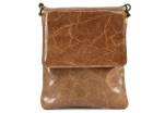 Dámská kožená crossbody kabelka s klopnou Arteddy