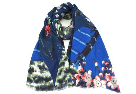 Dámská květovaná šála Arteddy