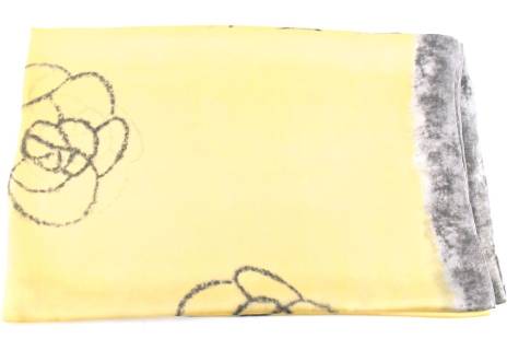 Dámský květovaný šátek Arteddy