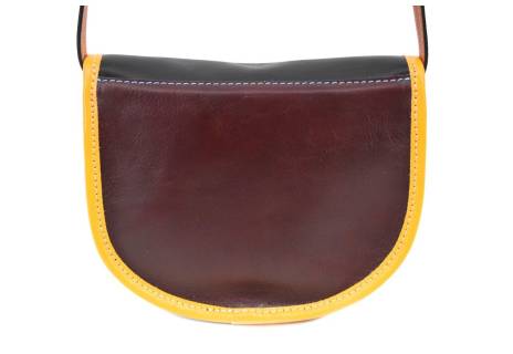 Dámská kožená crossbody kabelka s klopnou Arteddy