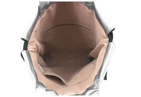 Dívčí kabelka a batůžek v jednom