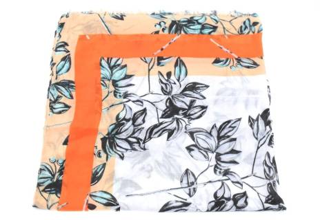 Moderní dámský šátek