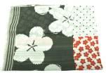 Dámský šátek s květovaným vzorem