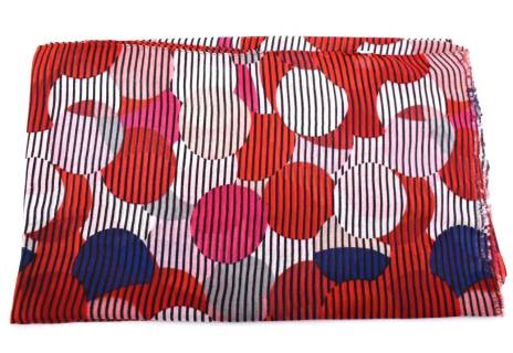 Moderní dámský šátek