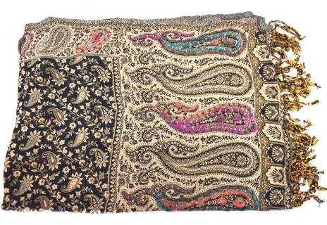 Dámský šátek s kašmírovým vzorem