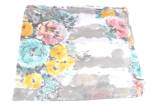 Dámský šátek  s květovaným vzorem - šedá