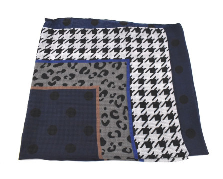 Moderní dámský šátek