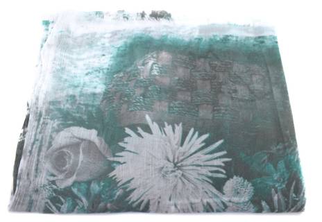 Dámský šátek s květovaným vzorem