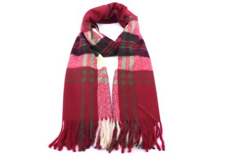 Károvaná šála s třásněmi