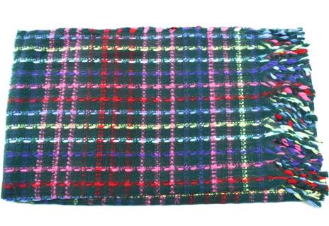 Károvaná šála s třásněmi