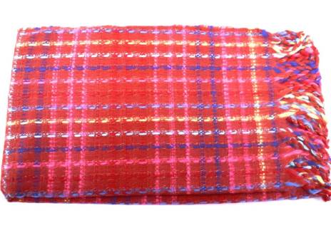 Károvaná šála s třásněmi