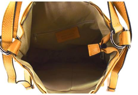 Kožená kabelka a batoh v jednom Arteddy