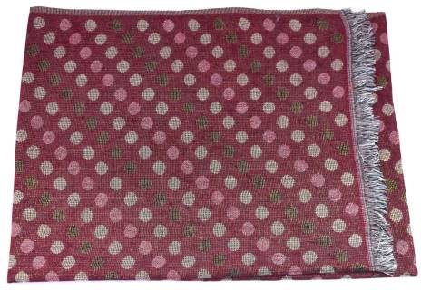 Moderní šála s puntíky