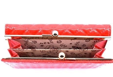 Dámská lakovaná peněženka