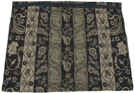 Moderní dámská vzorovaná šála