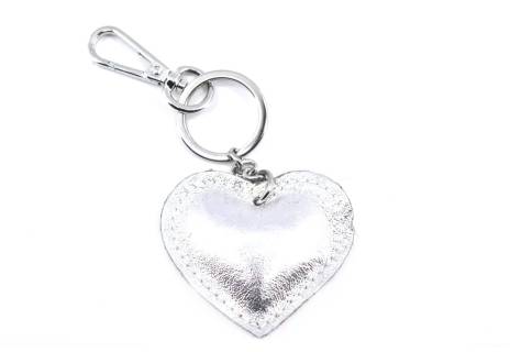 Přívěšek srdíčko na kabelku nebo  klíče z pravé kůže