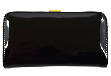 Lakovaná moderní peněženka