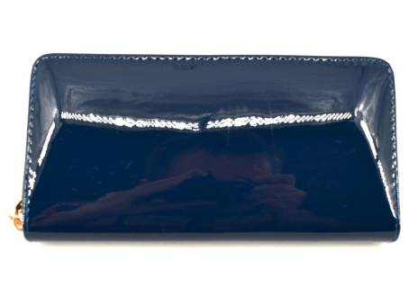 Dámská / dívčí peněženka  pouzdrového typu lakovaná