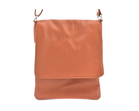Dámská kožená crossbody kabelka s klopnou Arteddy - světle hnědá