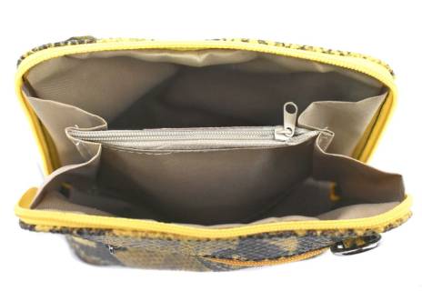 Dámská / dívčí malá  kožená kabelka  se vzorem hadí kůže Arteddy