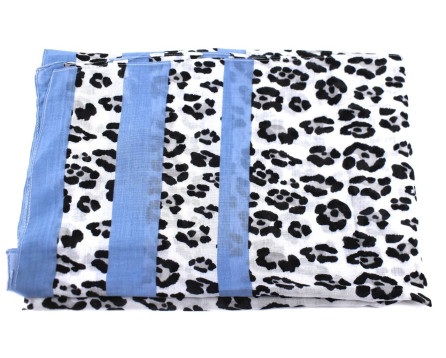 Moderní dámský šátek