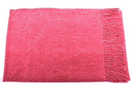 Moderní  jednobarevná šála s třásněmi