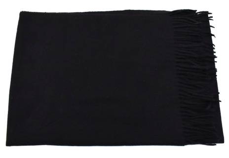 Moderní  jednobarevná šála s třásněmi