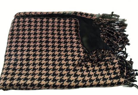 Moderní dámský šál